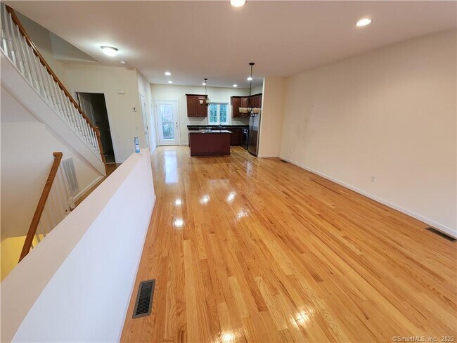 Photo - 1 Oak Meadows Dr Unit 1