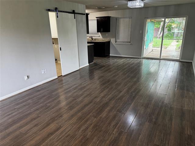 Photo - 2607 Clearview Cir