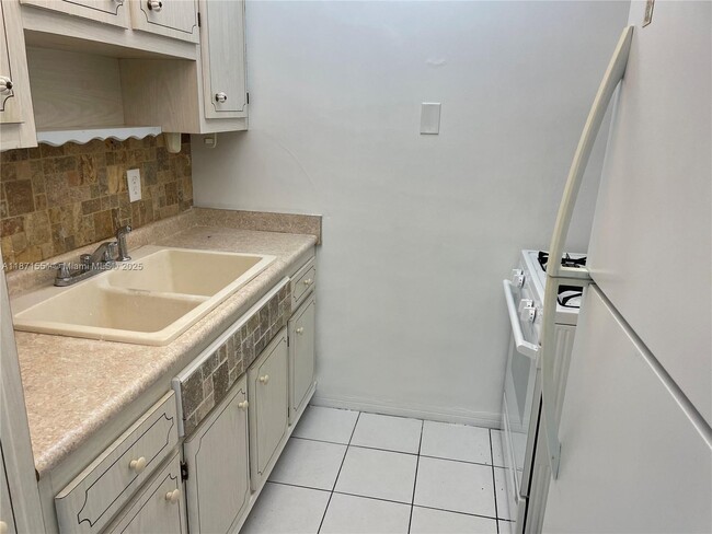 Photo - 101 NW 204th St Unit A4