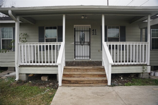 Photo - 4122 Tiffin St
