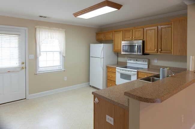 Photo - 2 Bedroom Townhome off Atlanta Hwy!