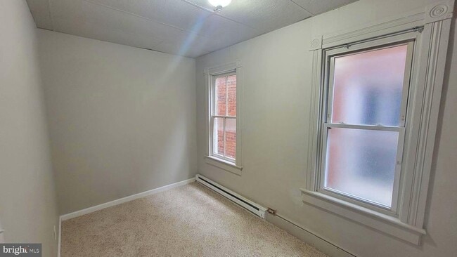 Photo - 118 Independence St