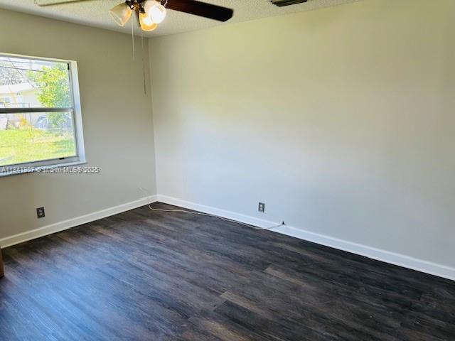 Photo - 851 SW 9th St Unit 1