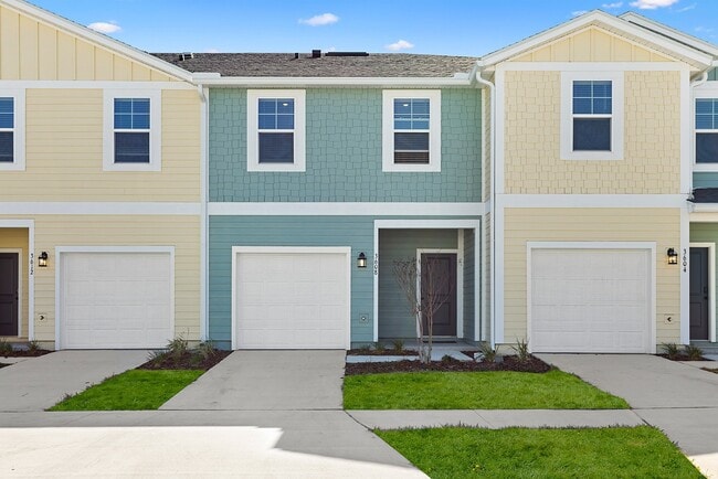 Photo - Coral Palms at Oakleaf