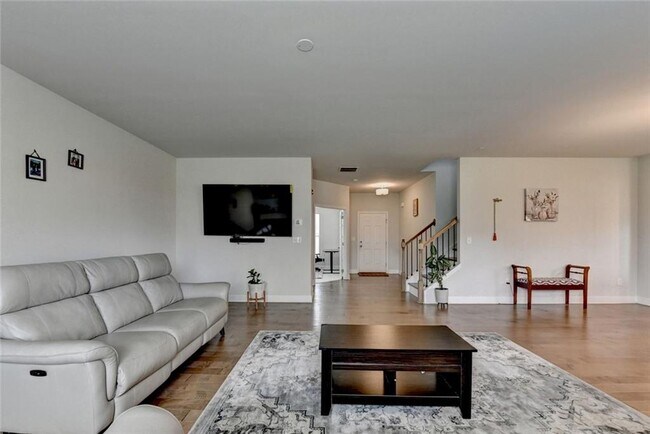 Photo - 5980 Bennett Pkwy