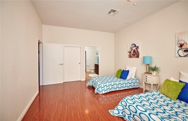 private room for rent - 435 W Center Street Promenade Unit 216 master bedroom Rental