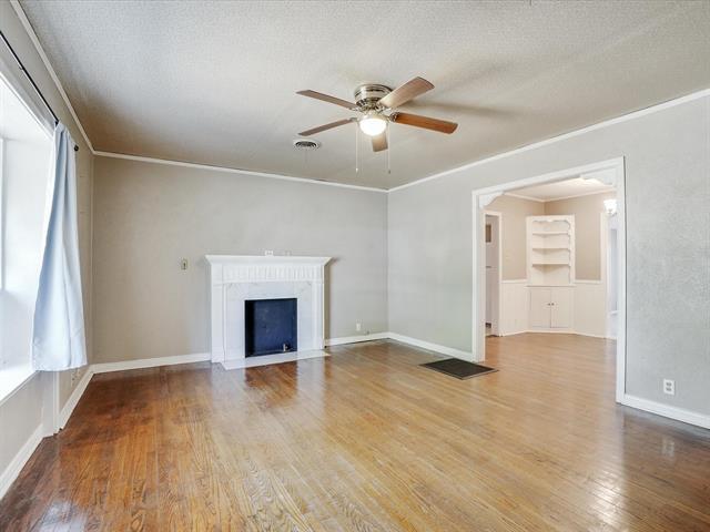 Photo - 806 Buckalew St