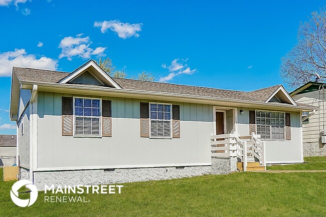 Photo - 528 Lamplighter Ln