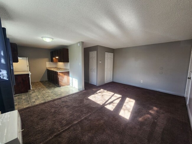 Photo - 1941 Clinton St