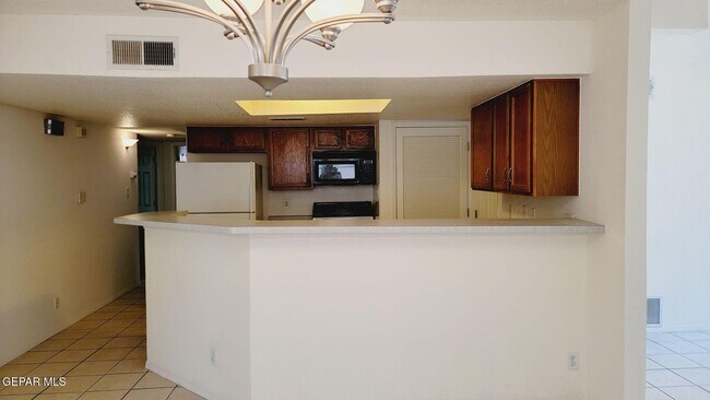 Photo - 7025 Crown Ridge Dr