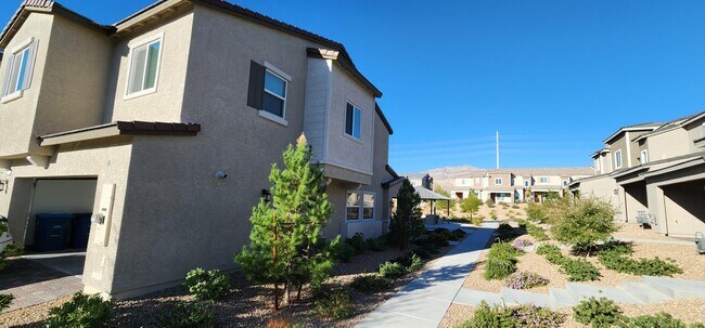 Photo - 6139 Rathbone St