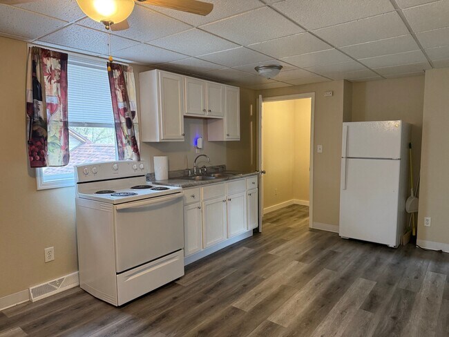 Photo - 825 N Spalding St