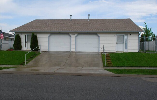 Photo - 14360 N Cassia St