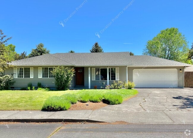 Building Photo - Charming Bend Home | Single-Story Living