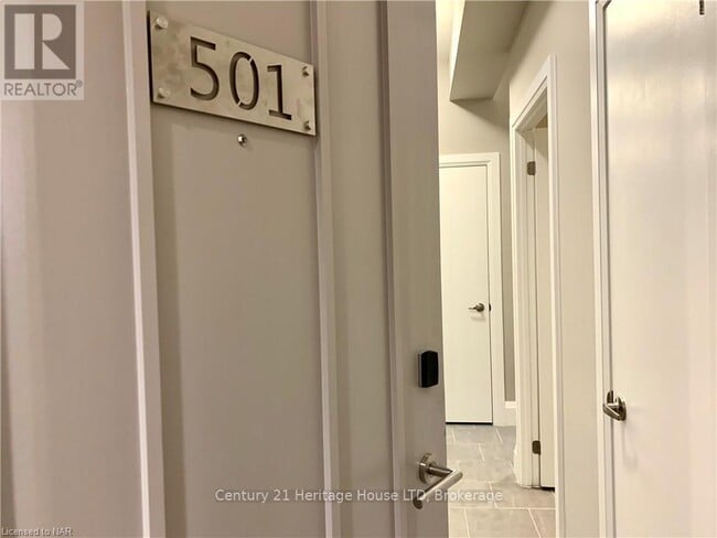 Photo - 73 Arthur St S Unit 501