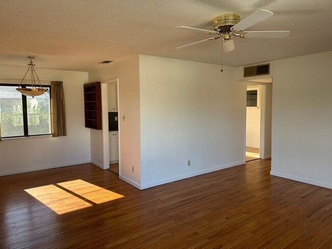 Photo - New listing! Beautifully maintained home in convenient location