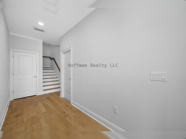 Photo - Luxury-Inspired Townhome Living in the Heart of South Tampa