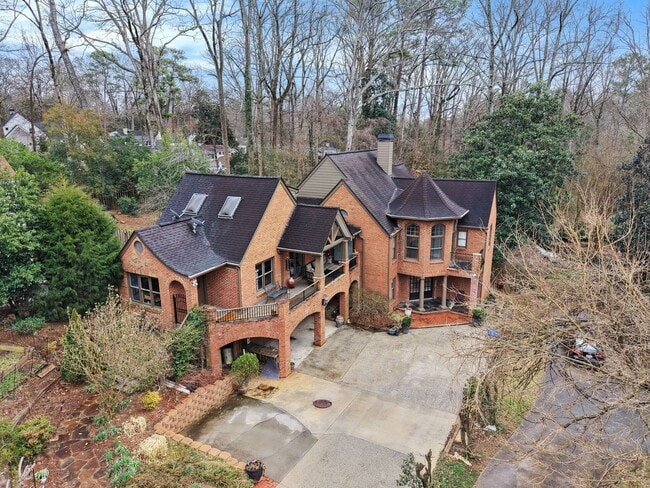 Photo - 4 Bedroom, 4 Bath in the heart of Emory, CDC corridor