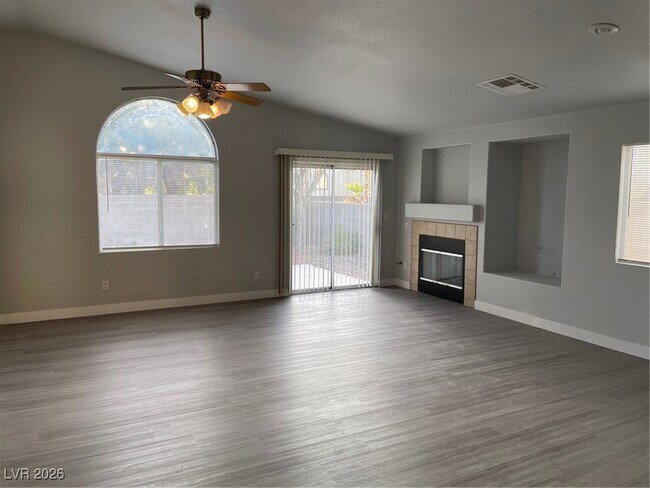 Photo - 1425 Dragon Rock Dr