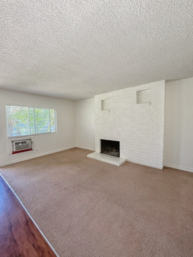 Photo - 1130 W 9th St Unidad B
