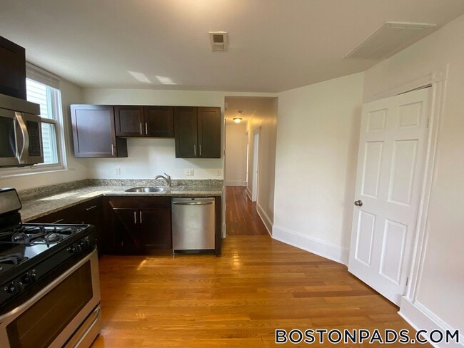 Photo - 299 Lexington St Unit 2