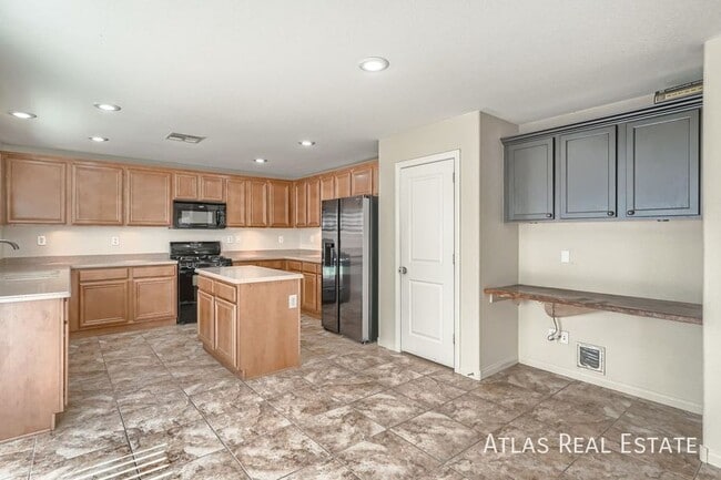 Photo - 10427 Wildflower Gully St