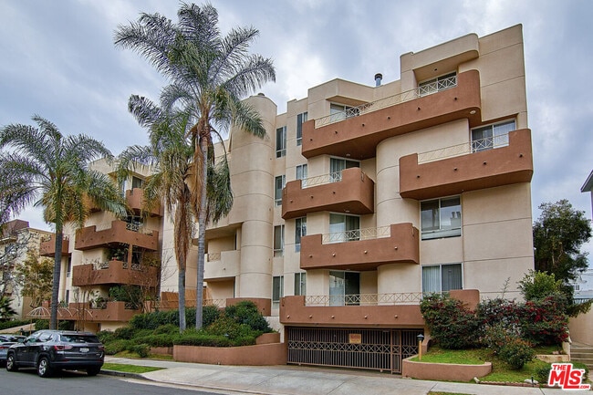 Building Photo - 333 Westminster Ave Unit 303