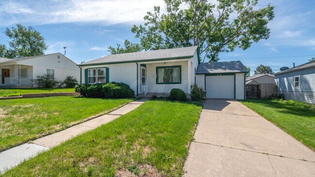 Photo - Updated Downtown Rancher!