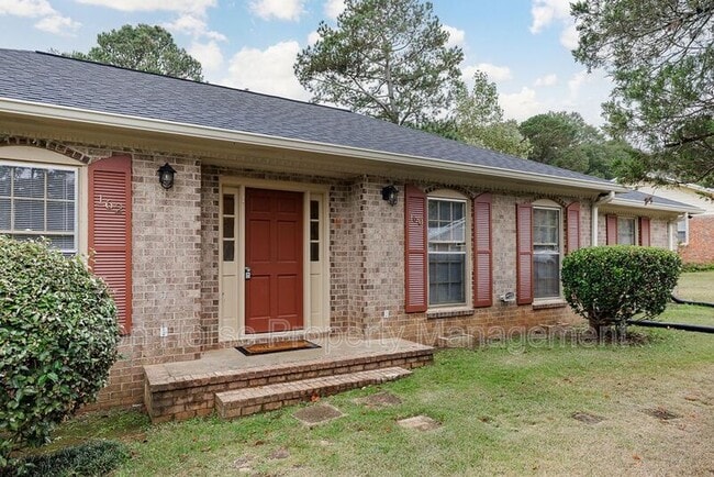 Photo - 162 Jockey Club Dr