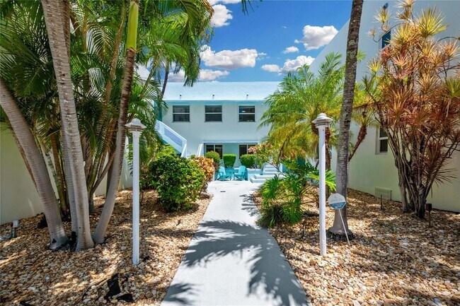 Photo - 3015 Seville St Unit 5