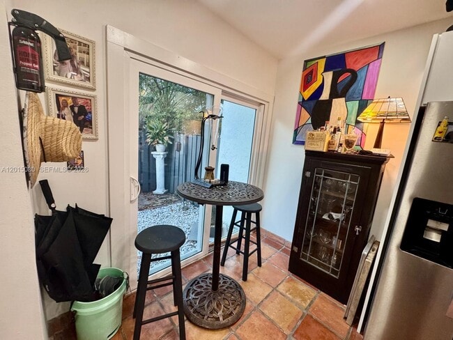 Photo - 1260 SE 2nd St