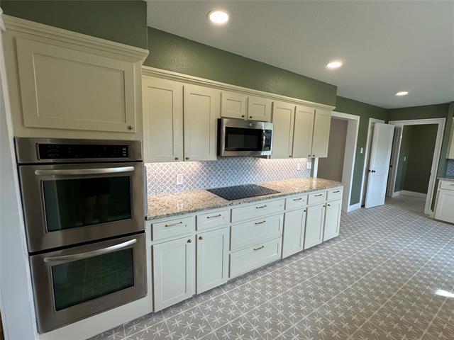 Photo - 104 Kingswood Dr