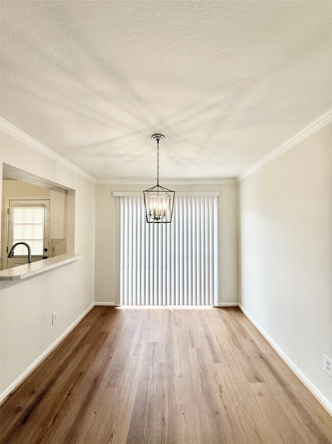 Photo - 1499 Springrock Ln