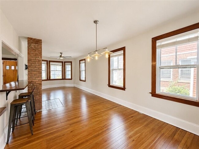 Photo - 209 Third St