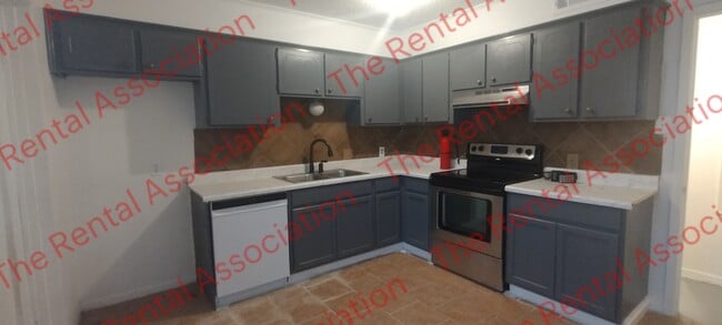 Photo - 3911 Spurgeon Drive