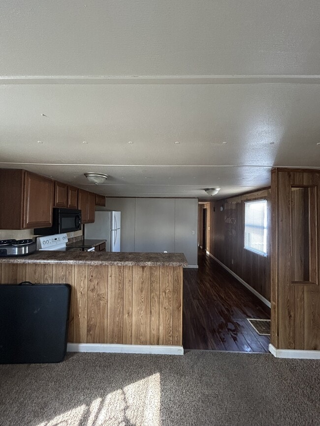 Photo - 218 Tyler St