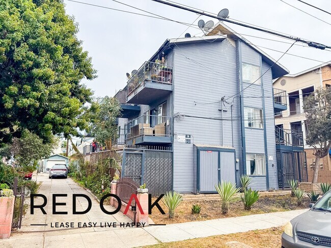 Photo - Charming One Bedroom with Sun-Drenched Roo... Unidad 102