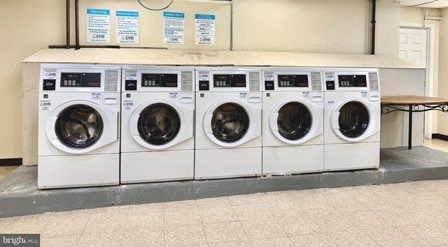 Photo - 4120 14th St NW Unidad B2