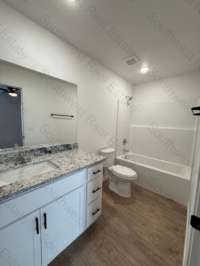Photo - New Spacious 2 bedroom 2 bath Duplex.
