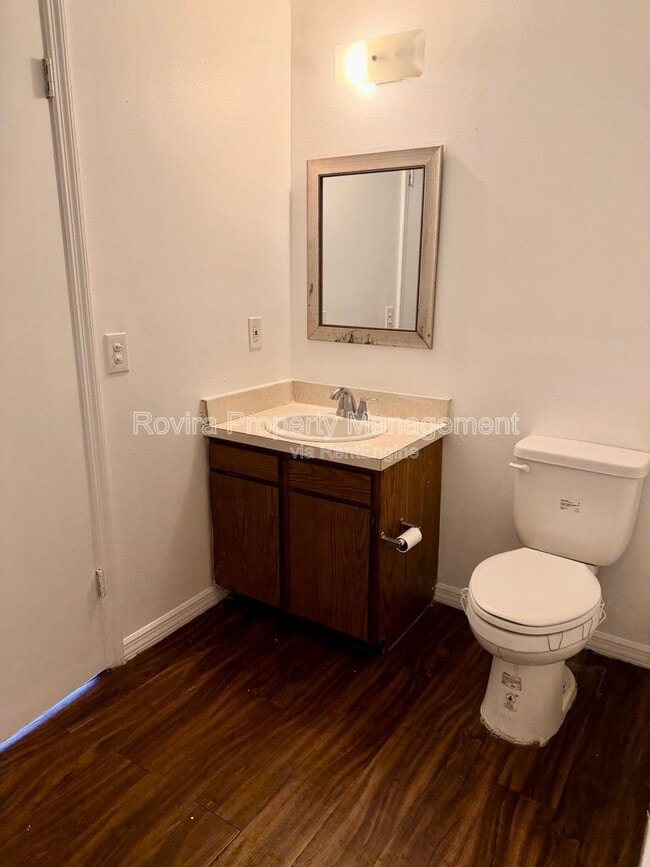 Photo - 1809 Bronson Dr Unit D