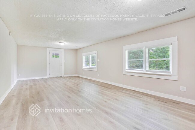 Photo - 547 Rustic Rd