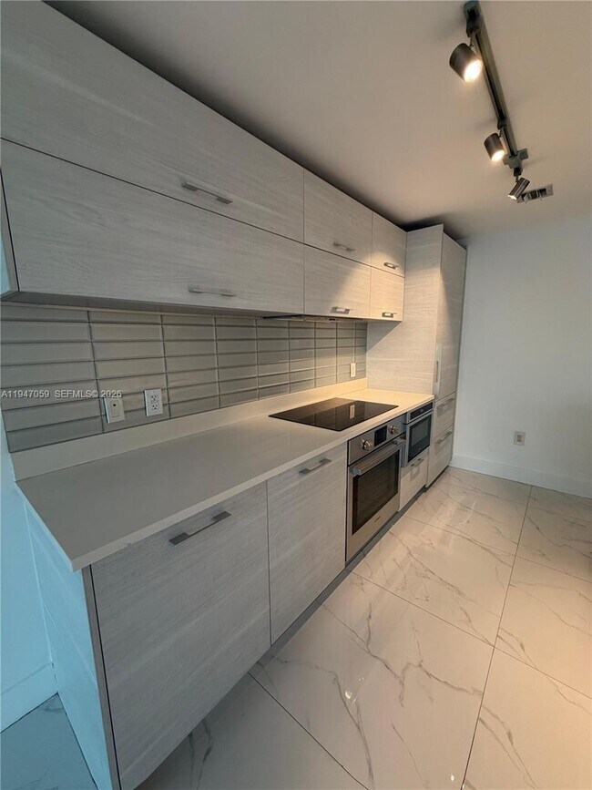 Photo - 650 NE 32nd St Unit 4406