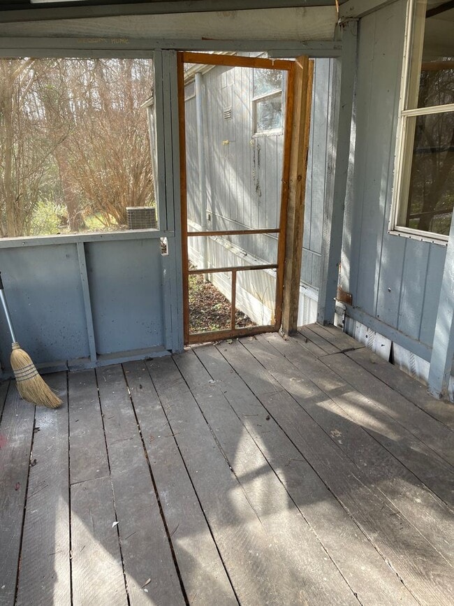 Photo - 33 Laurel Mountain MHP Dr