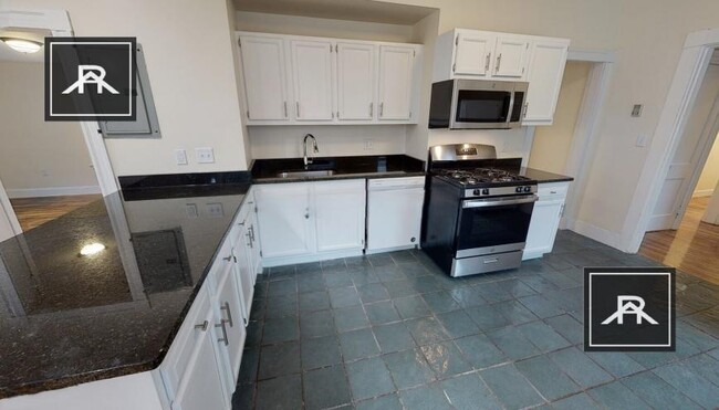 Building Photo - 4 bedroom in Cambridge MA 02140 Unit 2 Rental