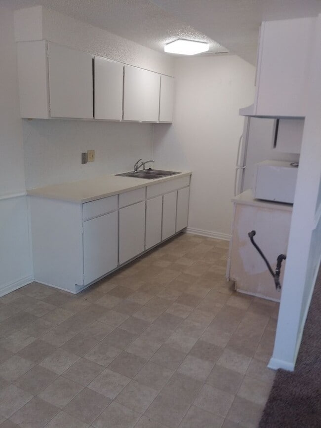 Photo - 1140 50 E Unit 1146