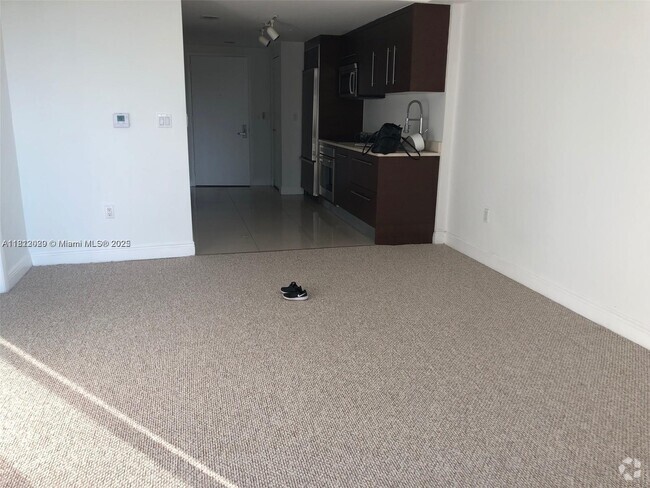 Building Photo - 465 Brickell Ave Unit 1804 Rental