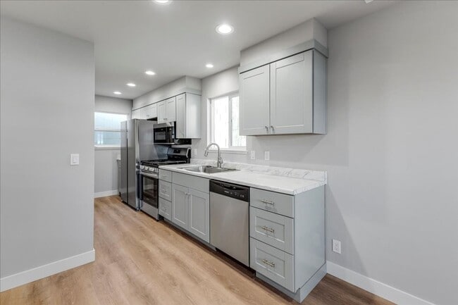 Photo - 390 Shasta St Unit 390 Shasta St - Apt 3