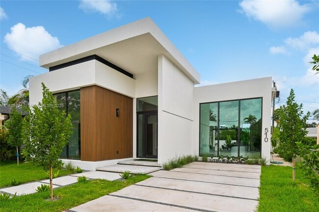 Photo - 424 NW 43rd St