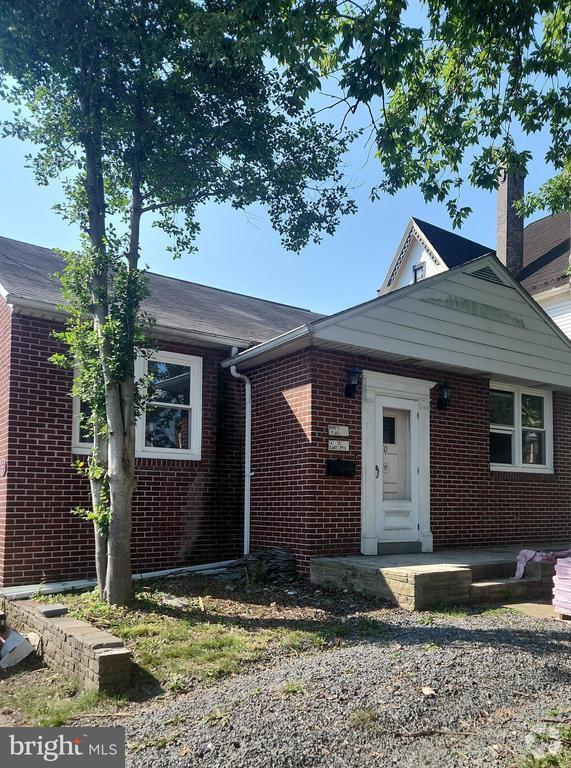 Building Photo - 75 S Mineral St Rental