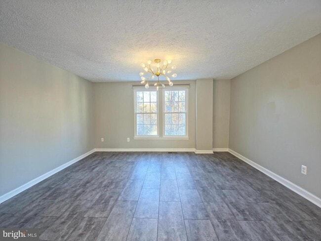 Photo - 1640 Fieldthorn Dr